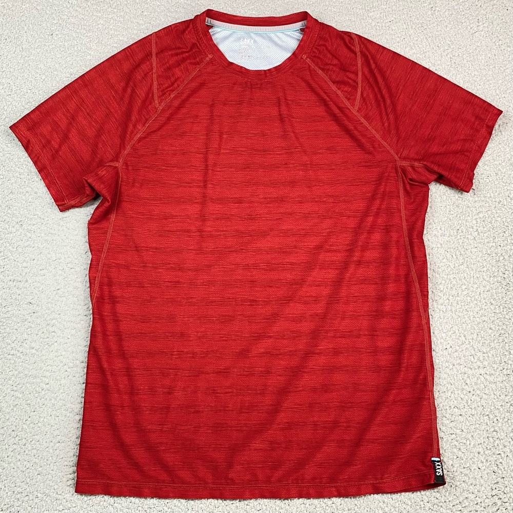 SAXX Men's Size S Red Hot Shot Tech Tee Gym Workout Running T Shirt Small